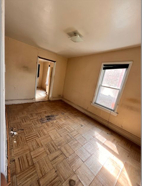 Tiny photo for 6737 S Champlain Avenue, Chicago, IL 60637 (MLS # 12466091)