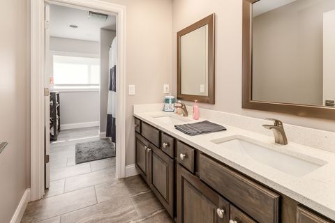 Tiny photo for 9909 Decatur Road, Marion, IL 62959 (MLS # 12595499)