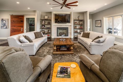 Tiny photo for 9909 Decatur Road, Marion, IL 62959 (MLS # 12595499)