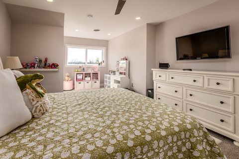 Tiny photo for 9909 Decatur Road, Marion, IL 62959 (MLS # 12595499)