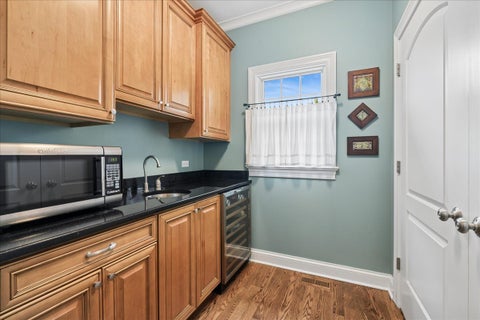 Tiny photo for 512 Oak Street, Libertyville, IL 60048 (MLS # 12629511)