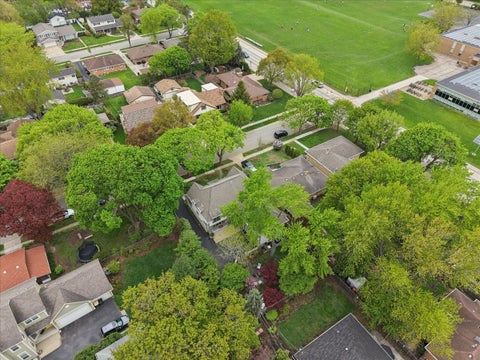 Tiny photo for 512 Oak Street, Libertyville, IL 60048 (MLS # 12629511)