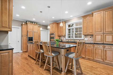 Tiny photo for 512 Oak Street, Libertyville, IL 60048 (MLS # 12629511)