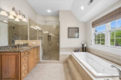 Tiny photo for 512 Oak Street, Libertyville, IL 60048 (MLS # 12629511)
