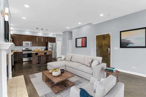 Tiny photo for 4956 S Champlain Avenue #1S, Chicago, IL 60615 (MLS # 12472725)