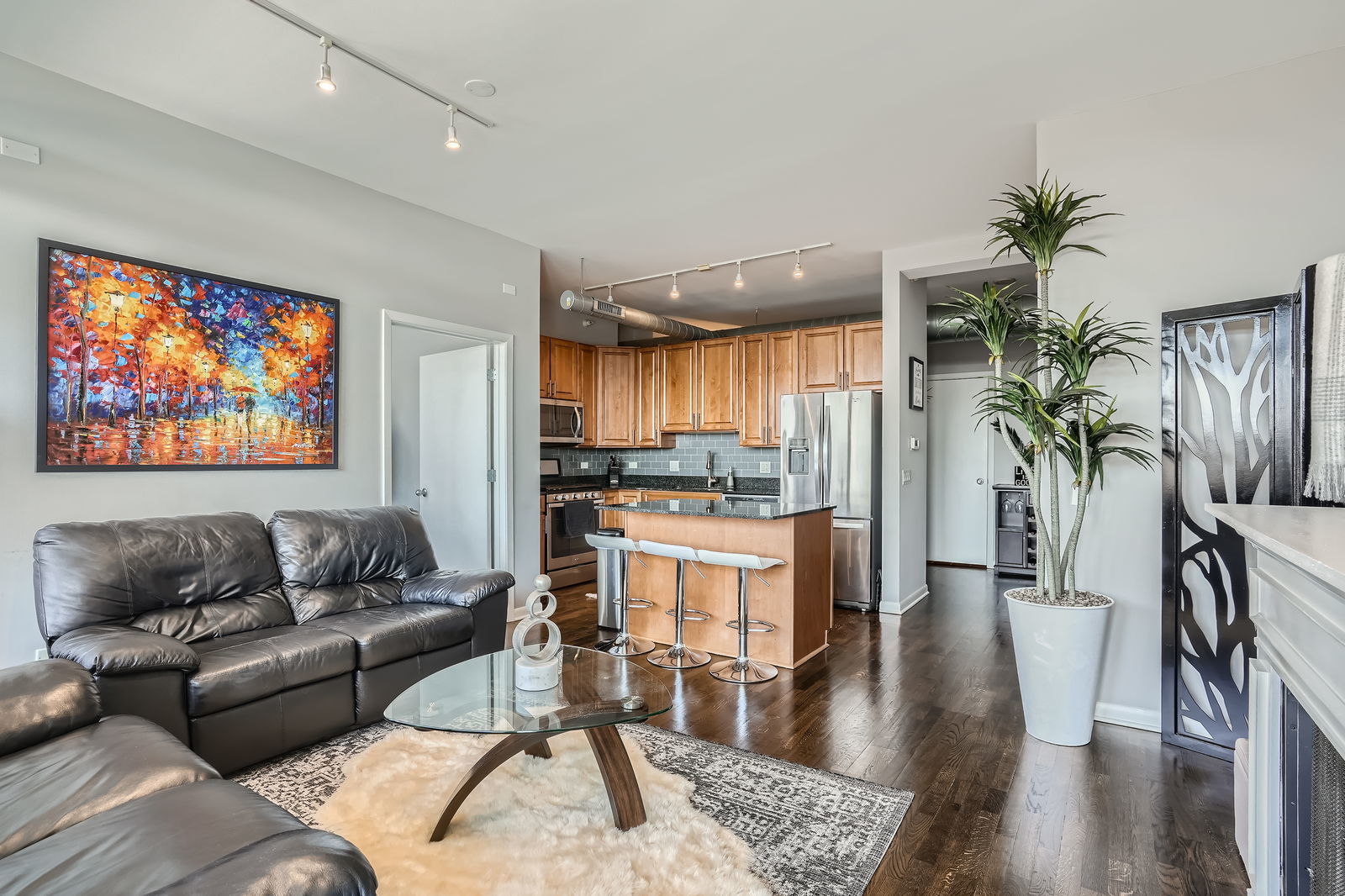 1200 W Monroe Street 812