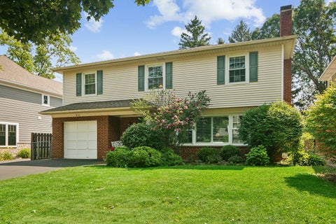 Photo of 511 S Walnut Avenue, Arlington Heights, IL 60005 (MLS # 12712540)