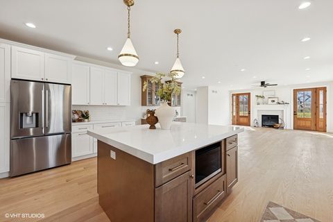 Tiny photo for 11300 Sequoya Lane, Indian Head Park, IL 60525 (MLS # 12347743)