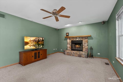 Tiny photo for 158 Edgewater Lane, Sugar Grove, IL 60554 (MLS # 12582214)