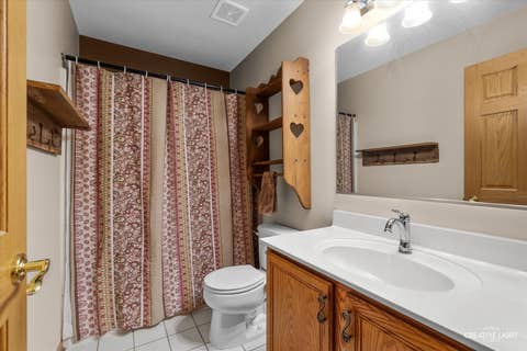 Tiny photo for 158 Edgewater Lane, Sugar Grove, IL 60554 (MLS # 12582214)