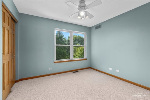 Tiny photo for 158 Edgewater Lane, Sugar Grove, IL 60554 (MLS # 12582214)
