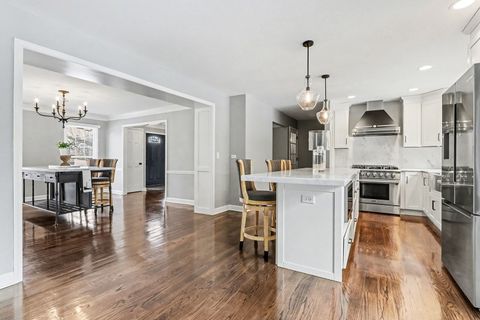 Tiny photo for 25w313 Mayflower Avenue, Naperville, IL 60540 (MLS # 12555255)