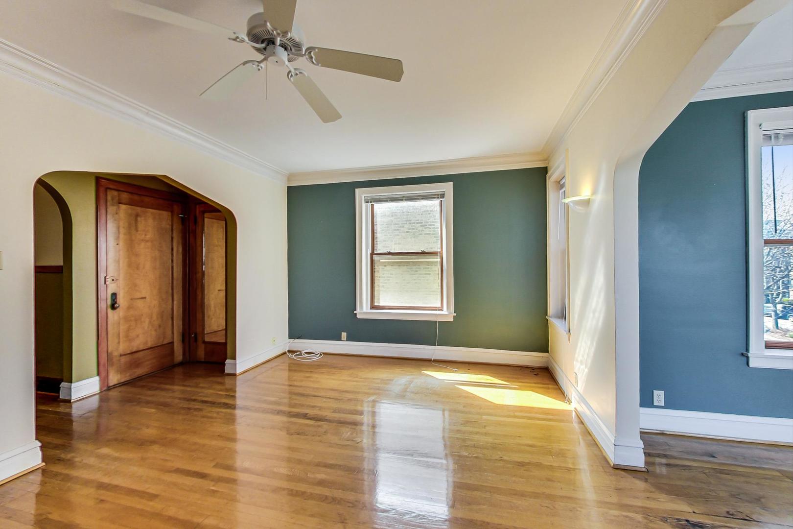 4229 N Ashland Avenue 1