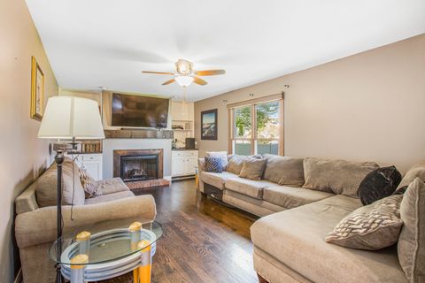Tiny photo for 1300 Pembrook Circle, Roselle, IL 60172 (MLS # 12624576)