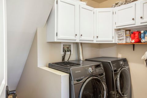 Tiny photo for 1300 Pembrook Circle, Roselle, IL 60172 (MLS # 12624576)