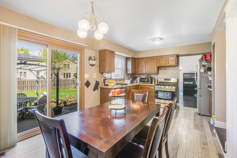 Tiny photo for 1300 Pembrook Circle, Roselle, IL 60172 (MLS # 12624576)