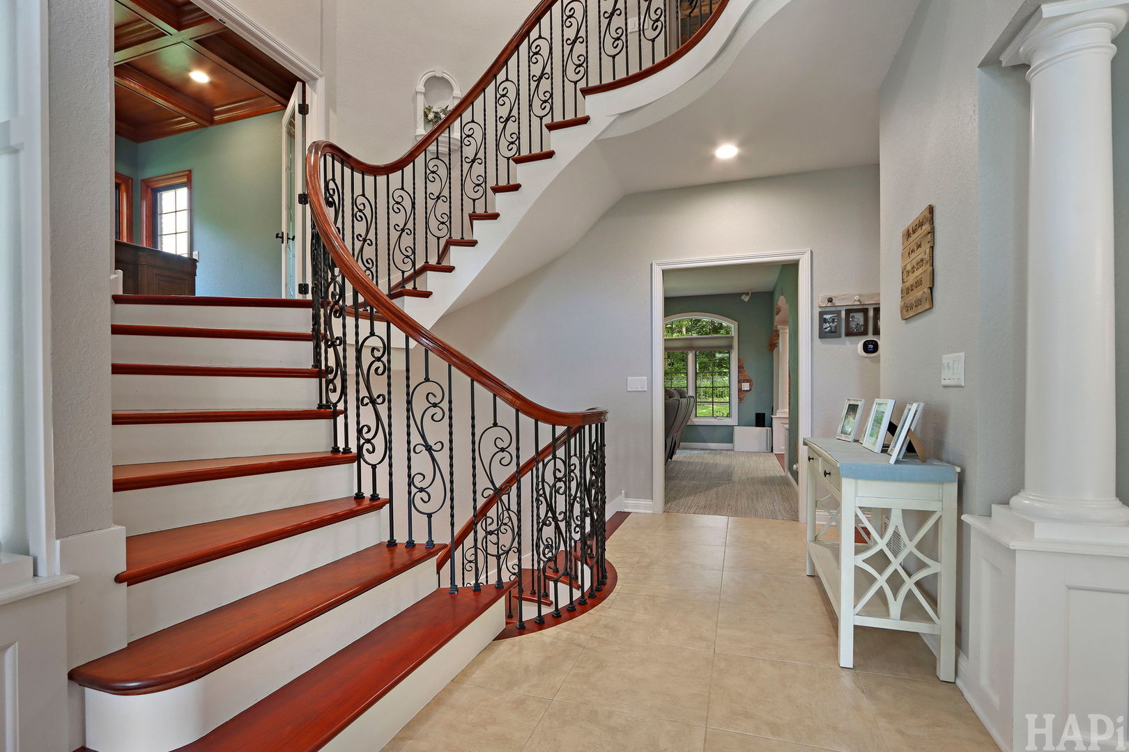 2601 Rolling Oaks Road