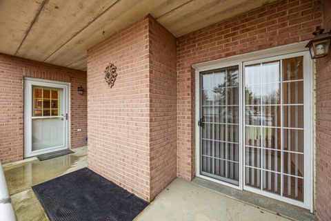 Tiny photo for 11555 Settlers Pond Way #1A, Orland Park, IL 60467 (MLS # 12586192)