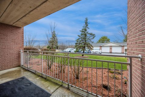 Tiny photo for 11555 Settlers Pond Way #1A, Orland Park, IL 60467 (MLS # 12586192)