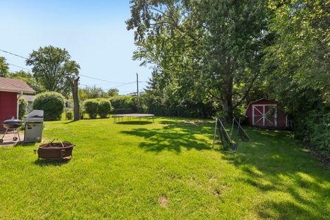 Tiny photo for 1450 Jefferson Road, Hoffman Estates, IL 60169 (MLS # 12657134)