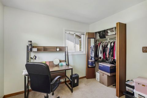 Tiny photo for 1450 Jefferson Road, Hoffman Estates, IL 60169 (MLS # 12657134)