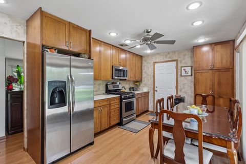 Tiny photo for 1450 Jefferson Road, Hoffman Estates, IL 60169 (MLS # 12657134)