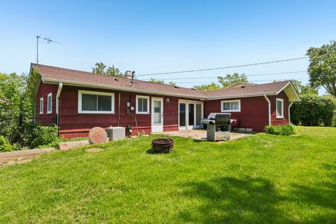 Tiny photo for 1450 Jefferson Road, Hoffman Estates, IL 60169 (MLS # 12657134)