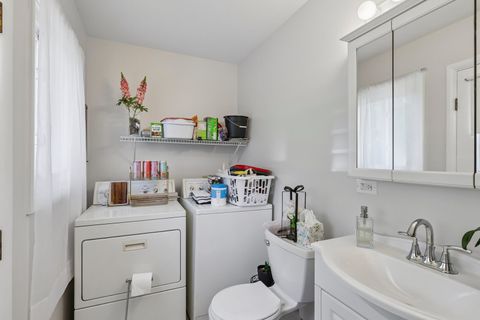 Tiny photo for 1450 Jefferson Road, Hoffman Estates, IL 60169 (MLS # 12657134)
