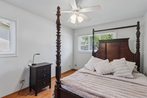 Tiny photo for 1450 Jefferson Road, Hoffman Estates, IL 60169 (MLS # 12657134)