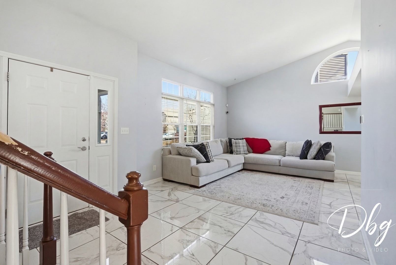 389 E Cherry Cove Lane