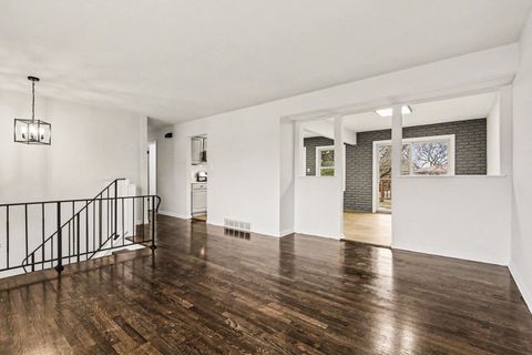 Tiny photo for 6607 163rd Place, Tinley Park, IL 60477 (MLS # 12583165)