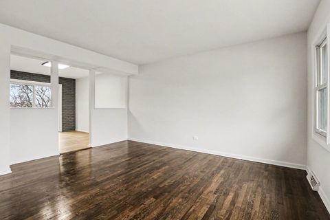 Tiny photo for 6607 163rd Place, Tinley Park, IL 60477 (MLS # 12583165)