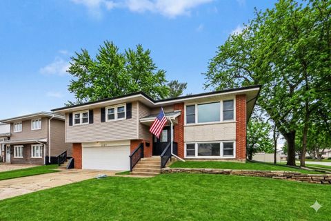 Photo of 6607 163rd Place, Tinley Park, IL 60477 (MLS # 12583165)