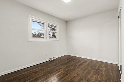 Tiny photo for 6607 163rd Place, Tinley Park, IL 60477 (MLS # 12583165)