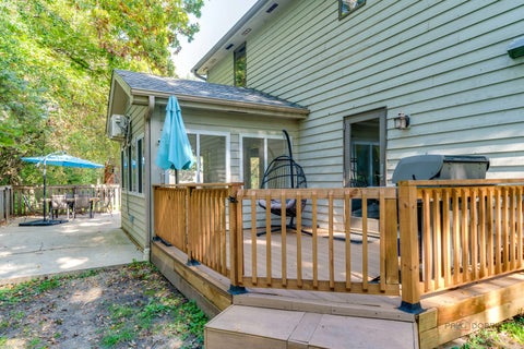 Tiny photo for 26792 W LAKEVIEW Drive S, Lake Barrington, IL 60084 (MLS # 12779190)