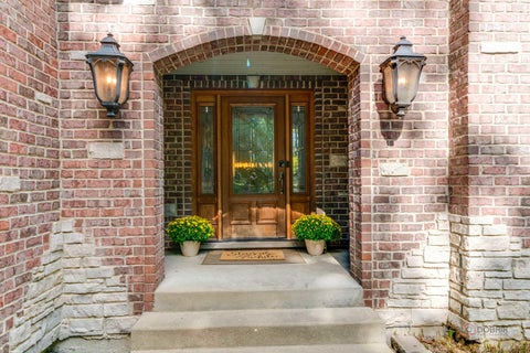 Tiny photo for 26792 W LAKEVIEW Drive S, Lake Barrington, IL 60084 (MLS # 12779190)