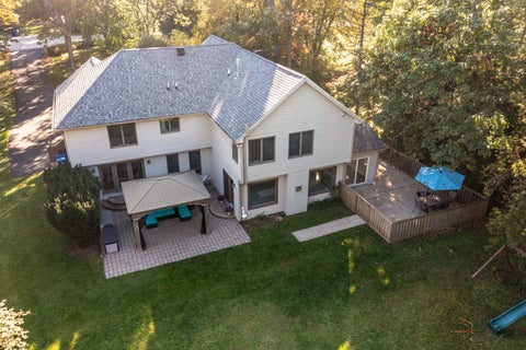 Tiny photo for 26792 W LAKEVIEW Drive S, Lake Barrington, IL 60084 (MLS # 12779190)