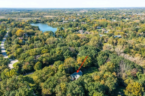 Tiny photo for 26792 W LAKEVIEW Drive S, Lake Barrington, IL 60084 (MLS # 12779190)
