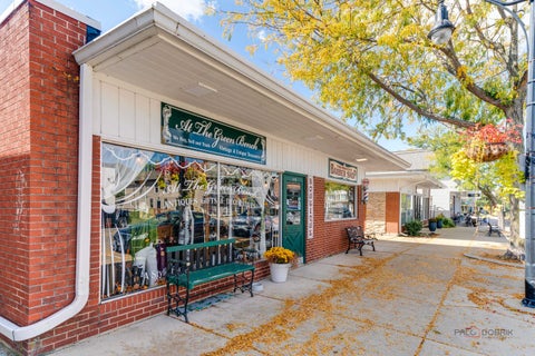 Tiny photo for 26792 W LAKEVIEW Drive S, Lake Barrington, IL 60084 (MLS # 12779190)