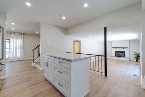 Tiny photo for 1209 Garfield Avenue, Libertyville, IL 60048 (MLS # 12477849)
