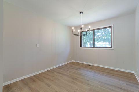 Tiny photo for 1209 Garfield Avenue, Libertyville, IL 60048 (MLS # 12477849)