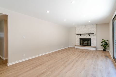 Tiny photo for 1209 Garfield Avenue, Libertyville, IL 60048 (MLS # 12477849)