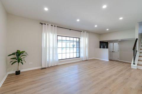 Tiny photo for 1209 Garfield Avenue, Libertyville, IL 60048 (MLS # 12477849)