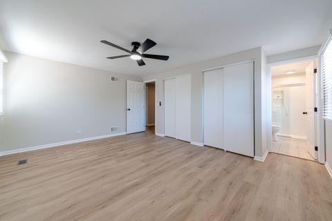 Tiny photo for 1209 Garfield Avenue, Libertyville, IL 60048 (MLS # 12477849)