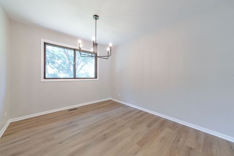 Tiny photo for 1209 Garfield Avenue, Libertyville, IL 60048 (MLS # 12477849)