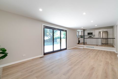 Tiny photo for 1209 Garfield Avenue, Libertyville, IL 60048 (MLS # 12477849)