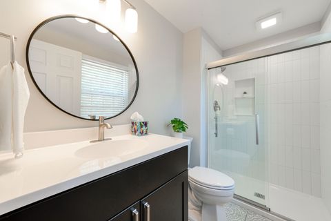 Tiny photo for 1209 Garfield Avenue, Libertyville, IL 60048 (MLS # 12477849)