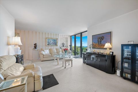 Tiny photo for 3440 N Lake Shore Drive #10B, Chicago, IL 60657 (MLS # 12472482)