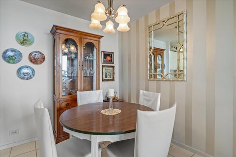 Tiny photo for 3440 N Lake Shore Drive #10B, Chicago, IL 60657 (MLS # 12472482)