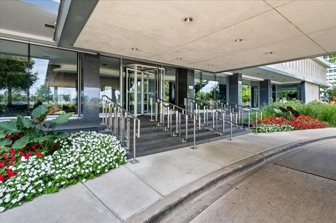 Tiny photo for 3440 N Lake Shore Drive #10B, Chicago, IL 60657 (MLS # 12472482)